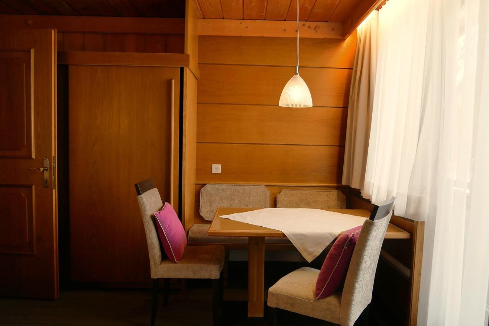 Hotel Garni Bergsonne Samnaun Szoba fotó