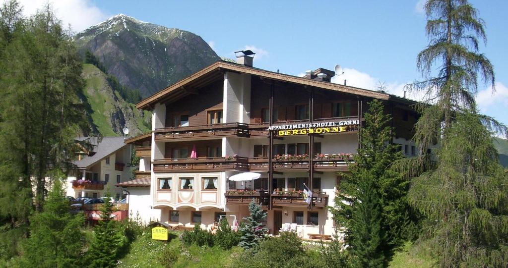 Hotel Garni Bergsonne Samnaun Kültér fotó