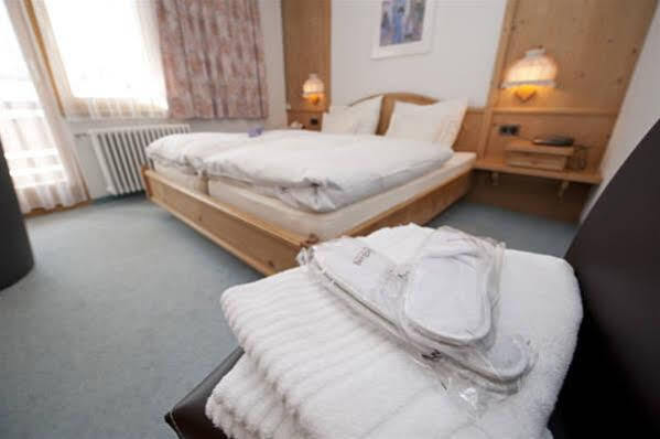 Hotel Garni Bergsonne Samnaun Kültér fotó